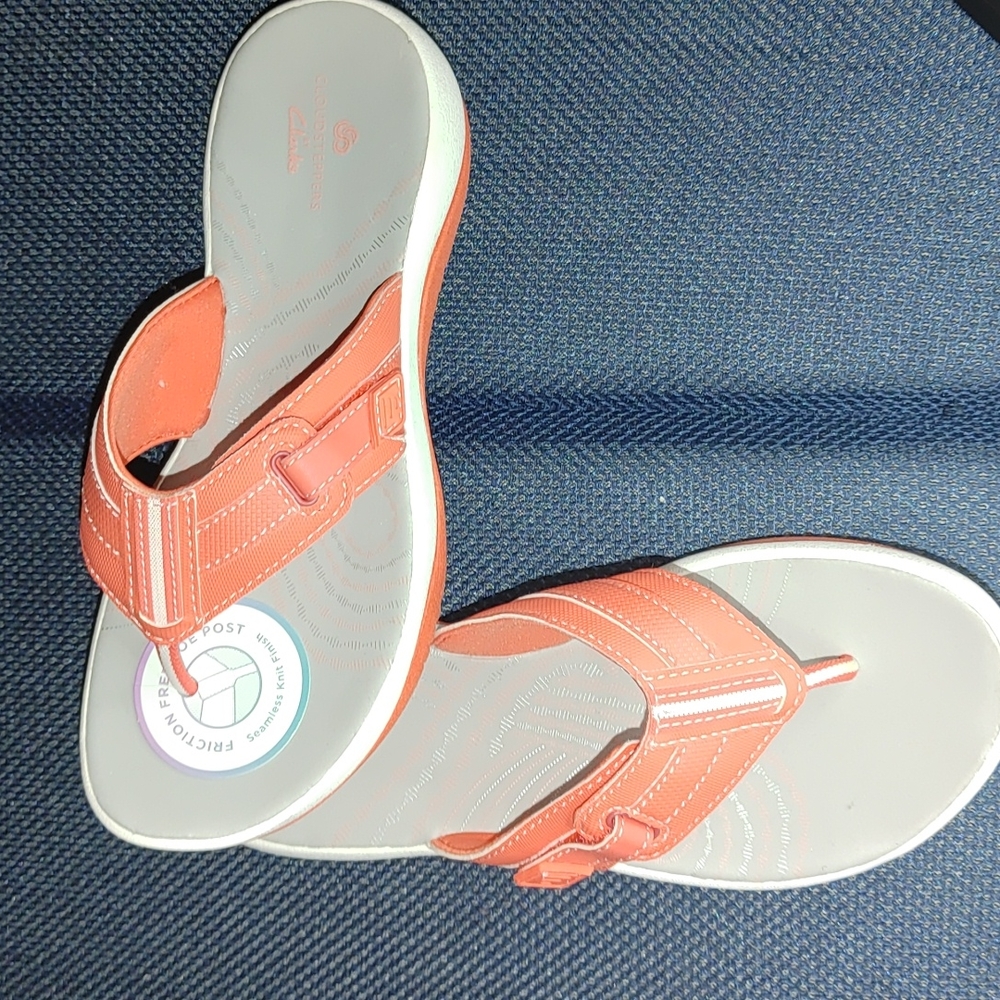 Sandals - Picture 2 of 3